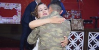 Askerden gelin ablasına sürpriz