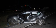 İki araç birbirine girdi: 4 yaralı var
