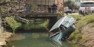 Otomobil Sulama Kanalına uçtu