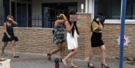 Fuhuş operasyonu: 10 kadın kurtarıldı