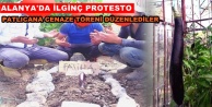 Patlıcan intihar etti! Cenazesi kılındı
