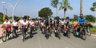 200 öğrenci bisikletle okula geldi