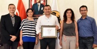 Başkan Yücel'e teşekkür plaketi