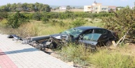 Alanya plakalı araç komşuda kaza yaptı