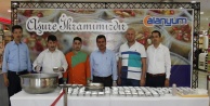 Alanyum AVM aşure ikram etti