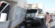 Kamyonetler çarpıştı: 1 yaralı