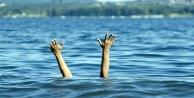 Alanya'da genç kızın denizde intihar girişimi