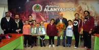 Minik öğrencilerden Alanyaspor ziyareti