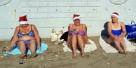 Alanya’da İsveçli anneannelerin plaj keyfi