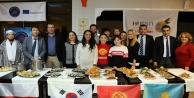 AÜ’lü gençler ‘Kültürlerarası Yemek’te buluştu