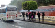 Turizm çalışanlarının yağmur çilesi
