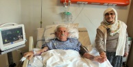 90 yaşında by-pass olan hastanın ilk sözü : "İlk iş eşimi alnından öpeceğim"