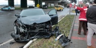 Alanya'da araçların hurdaya döndüğü kazayı ucuz atlattı