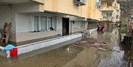 Sağanakta 20’ye yakın evi su bastı!