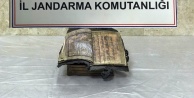 Bizans dönemine ait kitabı satarken yakayı ele verdiler