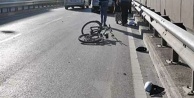 Alanya’da otomobilin çarptığı bisikletli Rus kadın ölümden döndü!