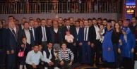 Çamlıca'nın şampiyonları kupalarını Başkan Yücel'in elinden aldı