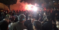 MHP seçim ofisinde meşaleli kutlama başladı