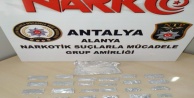 Alanya polisi zehirleriyle birlikte yakaladı