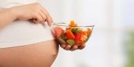 Gebelikte yanlış beslenme bebekte kalıcı hastalıklara yol açabilir