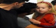 Josef Sural'ın büyük kızı hastanede Alanyalı futbolcularla birlikte bekledi