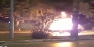 Otomobil alev alev yandı