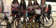 Alanya'nın süper kızları: 4 kupa 18 madalya aldılar