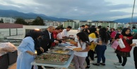 Gençler hem eğlendi hem iftar yaptı