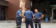 Otelde rastgele ateş eden saldırgan polis tarafından gözaltına alındı