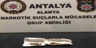 Alanya’da polisten parka uyuşturucu operasyonu