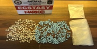 Antalya'da uyuşturucu operasyonuna tutuklama