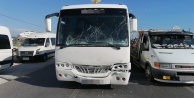 Tur midibüsü tur otobüsüne arkadan çarptı : 6 yaralı