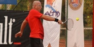 Tenis sever eğitimciler Alanya’da buluşuyor