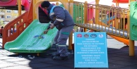 Alanya'da çocuk parklarında dezenfekte yapılıyor