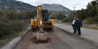 Büyükşehir Kırkgöz’ün bozulan yollarını yeniliyor