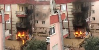 Balkon alev topuna döndü, mahalleli panik yaşadı