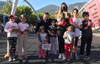 Ak Gençlik'ten 23 Nisan hediyesi