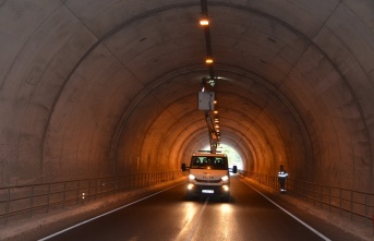 Dimçayı Tüneli’ndeki aydınlatmaya bakım onarım yapıldı