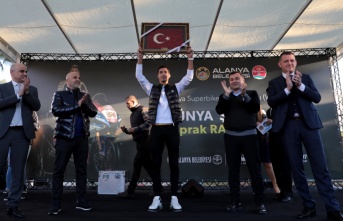 Alanyalı Dünya Şampiyonu'na yakışır karşılama