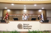 Başkan Özçelik'i yeniden seçtiler