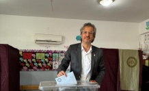 Tahsin Biner oyunu kullandı