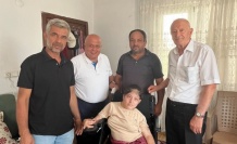 Alanya Eğitim Dayanışma ve Yardımlaşma Vakfı’ndan ihtiyaç sahibi aileye ziyaret!