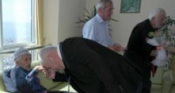 'ANALARIMIZIN ELLERİNİ ÖPMEYE GELDİK'