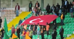ALANYASPOR'UN ZİRVE TAKİBİ SÜRÜYOR