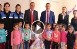 ALANYA POLİSİ MİNİKLERİ BÖYLE SEVİNDİRDİ