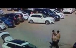 İncekum Sahilde yere düşen para tartışması 