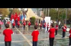 İstiklal Marşı'nı öyle bir şekilde söylediler ki...