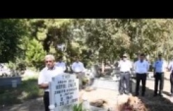 ÜNER'İN KABRİ BAŞINDA DUYGUSAL ANLAR