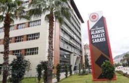Alanya'da bilişim sistemli dolandırıcılığa 6 tutuklama
