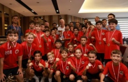 U11 takımımız kupasına kavuştu!